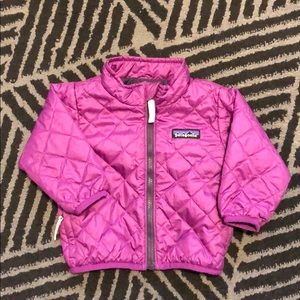 Excellent condition Patagonia jacket 3-6 months